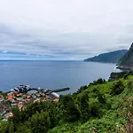 Do Monte No Porto Moniz By Homie