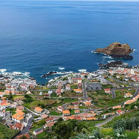 Do Monte No Porto Moniz By Homie *