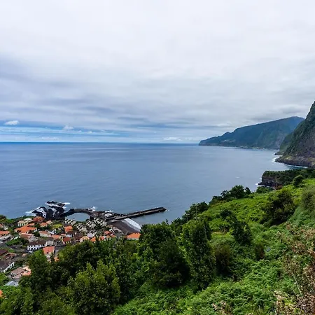 Do Monte No Porto Moniz By Homie