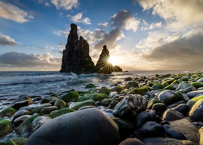 Do Monte No Porto Moniz By Homie